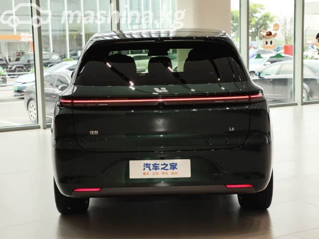 LiXiang L6 1.5hyb AT 4WD
