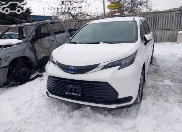 Toyota Sienna IV 2.5hyb AT 4WD