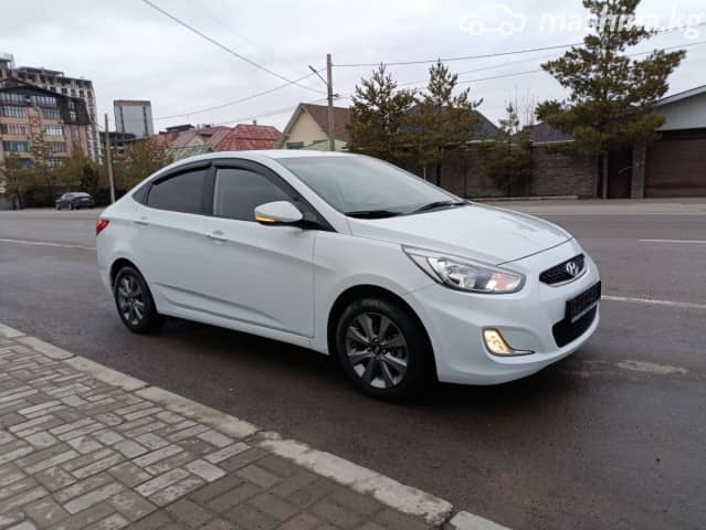 Hyundai Accent IV 1.4 CVT