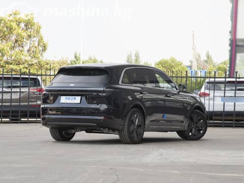 LiXiang L7 Рестайлинг 1.5hyb AT 4WD