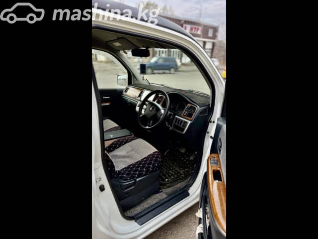 Honda Stepwgn II Рестайлинг Spada 2.0 AT