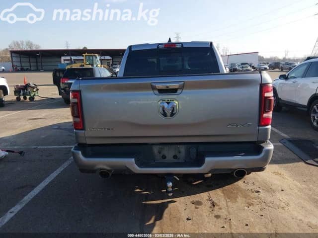 RAM 1500 V Quad Cab 5.7 AT 4WD