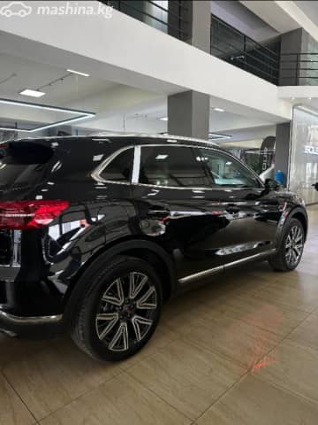 Hongqi HS5 I 2.0 AT 4WD