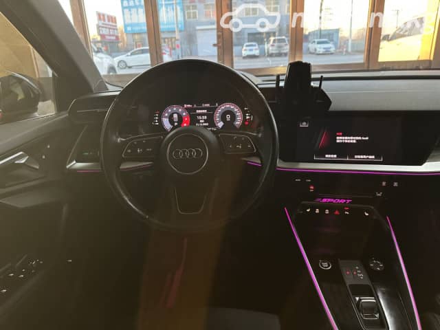 Audi A3 IV (8Y) 35 TFSI 1.4 AT