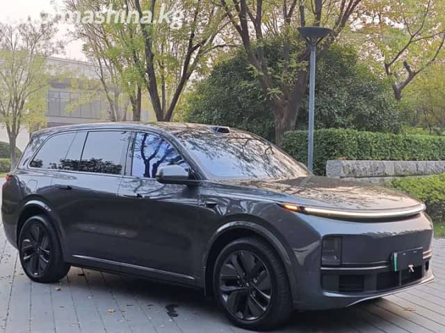 LiXiang L9 Рестайлинг 1.5hyb AT 4WD