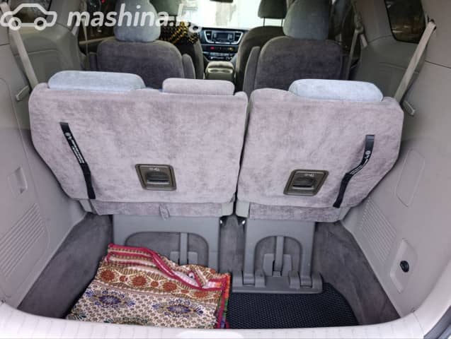 Kia Carnival III 3.3 AT