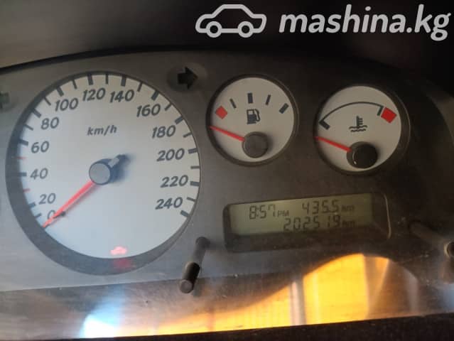 Nissan Primera II (P11) Рестайлинг 1.6 MT