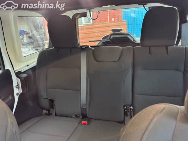 Jeep Wrangler IV (JL) 2.0 AT 4WD