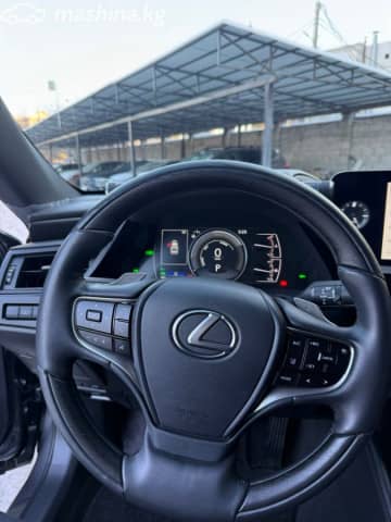 Lexus ES VII Рестайлинг 300h 2.5hyb CVT