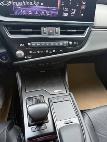 Lexus ES VII Рестайлинг 300h 2.5hyb CVT
