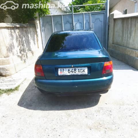 Audi A4 I (B5) 1.8 MT