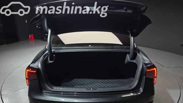 Kia K5 III Рестайлинг 2.0hyb AT