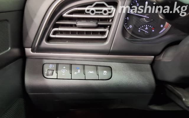 Hyundai Avante VI Рестайлинг 1.6 CVT
