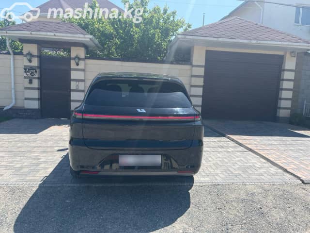 LiXiang L6 1.5hyb AT 4WD