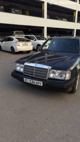 Mercedes-Benz E-Класс I (W124) 220 2.2 MT