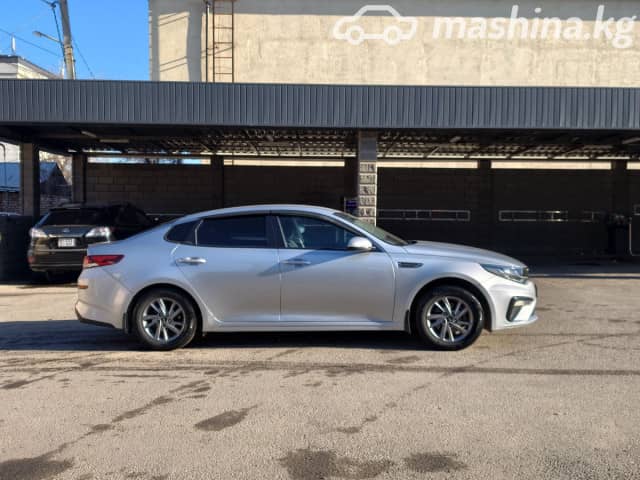 Kia K5 II 2.0 AT