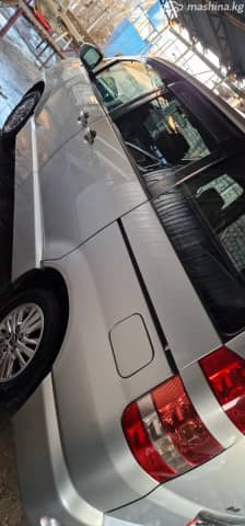 Toyota Noah I (R60) 2.0 AT 4WD