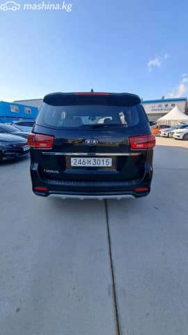 Kia Carnival III 2.2d AT