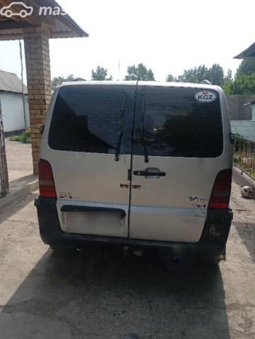 Mercedes-Benz Vito I (W638) 112 CDI 2.2d MT
