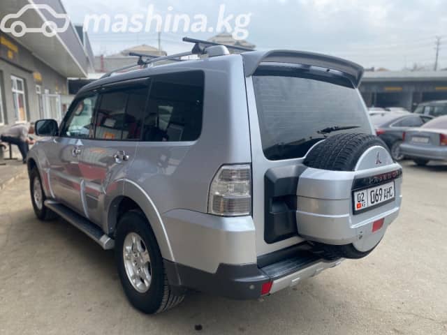 Mitsubishi Pajero IV 3.0 AT 4WD