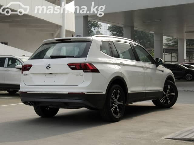 Volkswagen Tiguan III (China Market) 2.0 AMT