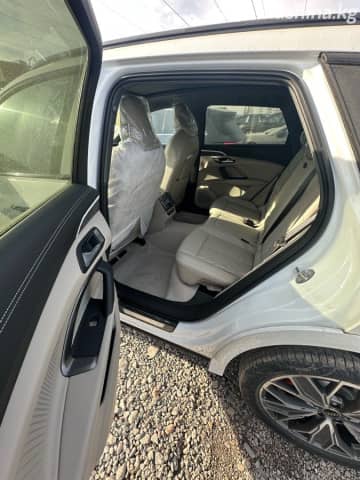 Audi Q5 III 40 TFSI 2.0 AMT 4WD