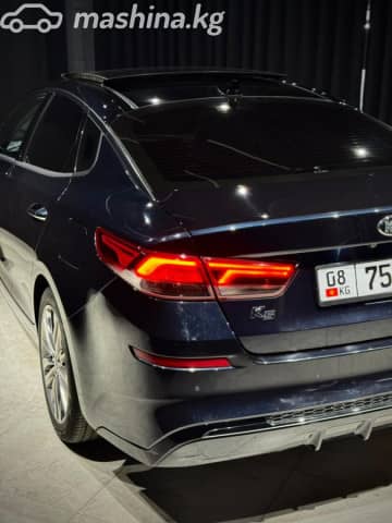 Kia K5 II 2.0 AT