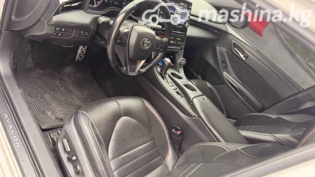 Toyota Avalon V 2.5hyb CVT