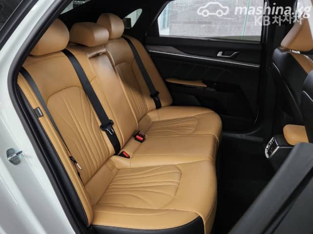 Kia K5 III 2.0 AT