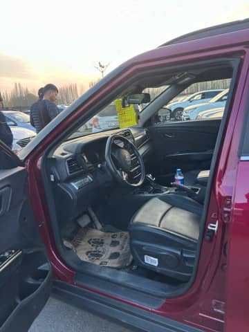 SsangYong Tivoli I Рестайлинг 1.5 AT