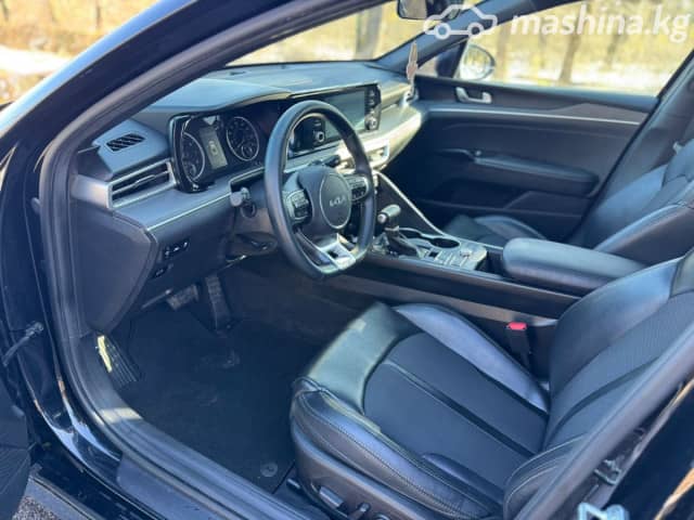 Kia K5 III 1.6 AT