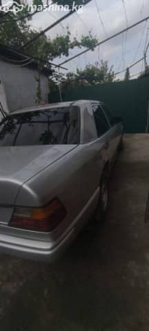 Mercedes-Benz W124 250 2.5d MT