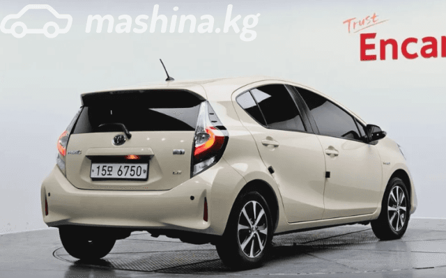 Toyota Prius c I Рестайлинг 1.5hyb AT