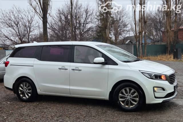 Kia Carnival III 2.2d AT