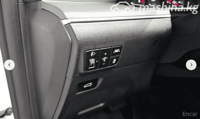Kia K5 III 2.0 AT