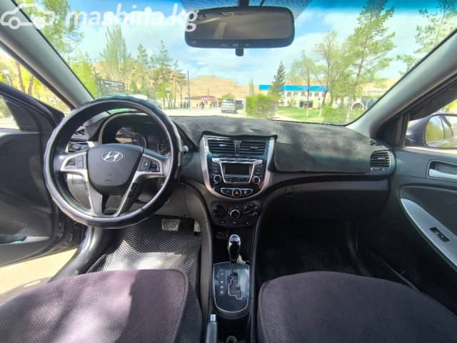Hyundai Accent IV 1.4 CVT