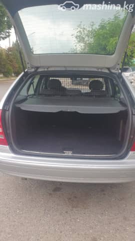 Mercedes-Benz C-Класс II (W203) 240 2.6 AT 4WD