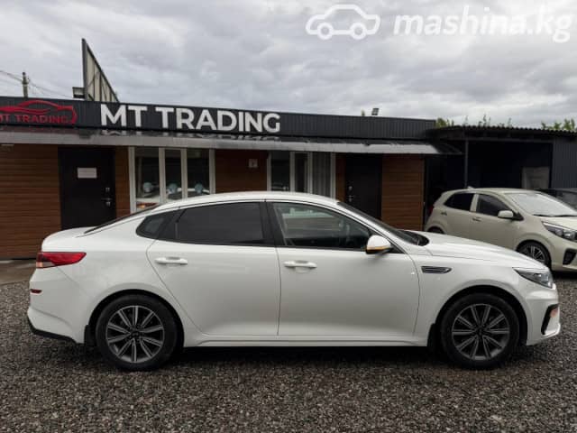 Kia K5 II 2.0 AT