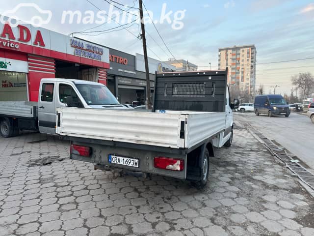 Mercedes-Benz Бортовой (4х2)