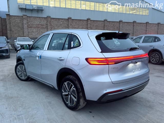 Geely Galaxy Starship 7 19.09 kWh 1.5hyb AT