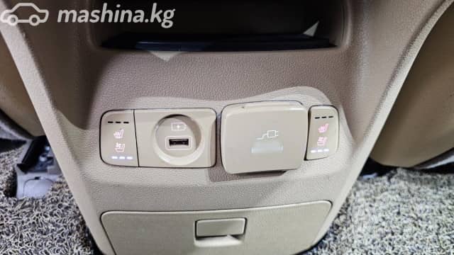 Kia Carnival III 2.2d AT
