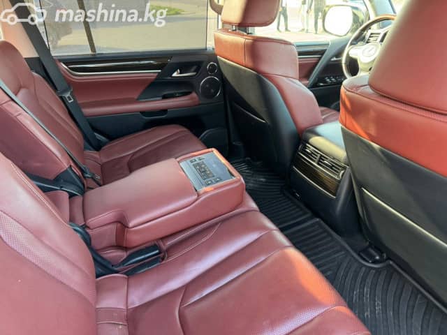 Lexus LX III Рестайлинг 2 570 5.7 AT 4WD