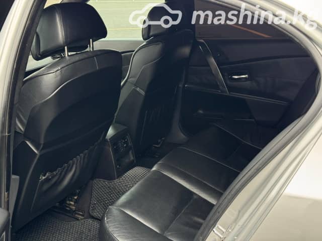 BMW 5 серии V (E60/E61) 530i 3.0 MT