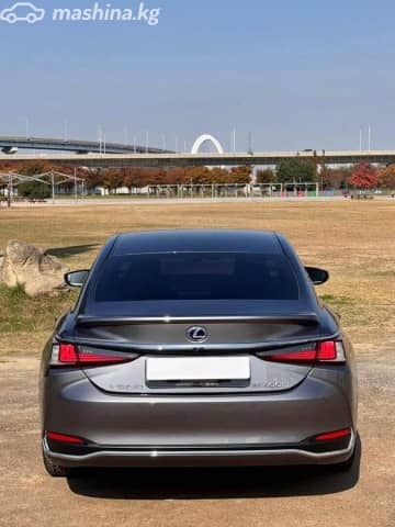 Lexus ES VII 300h 2.5hyb CVT