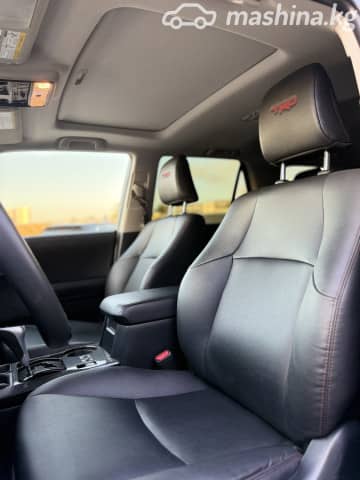 Toyota 4Runner V Рестайлинг 4.0 AT 4WD