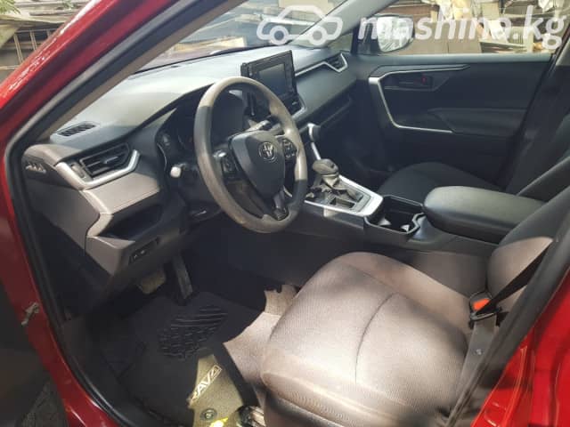 Toyota RAV4 V (XA50) 2.5 AT