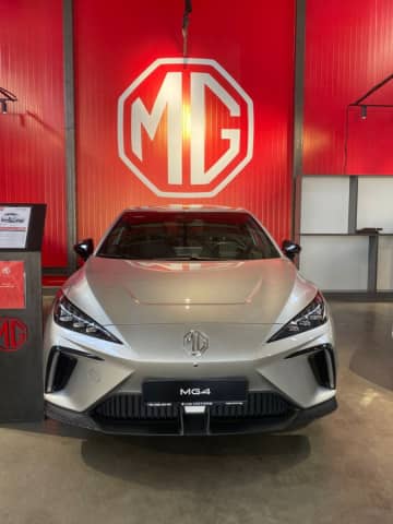 MG 4 EV Electro AT 4WD