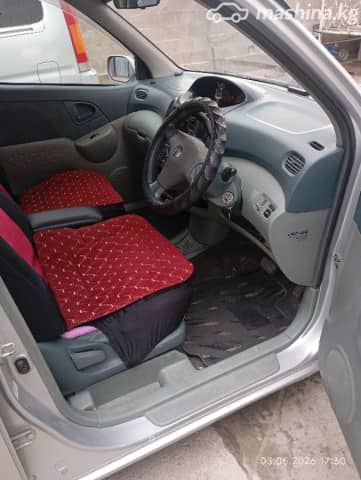 Toyota FunCargo 1.5 AT
