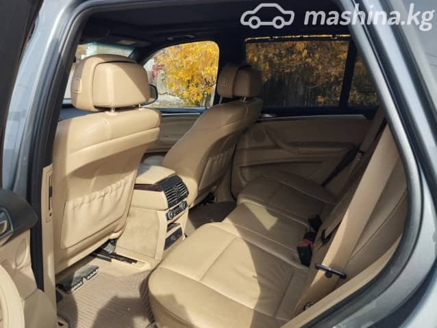 BMW X5 II (E70) 30i 3.0 AT 4WD