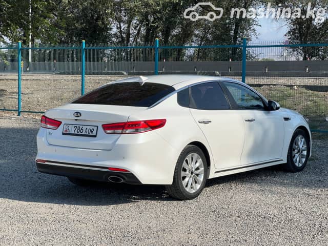 Kia K5 II 2.0 AT